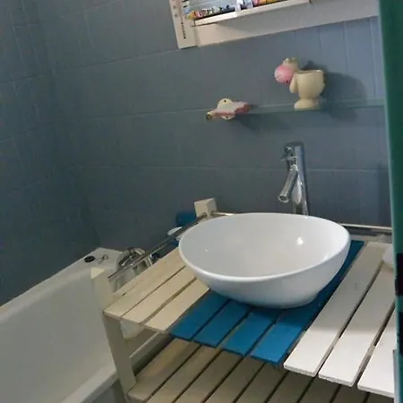 6 Pers, 2 Chambres, Terrasse, Piscine, Tennis, Parking -ref Ipa313 *